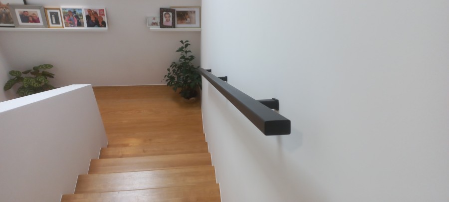 LED Treppenhandlauf beleuchtet